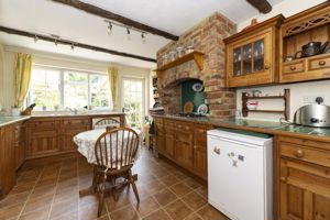 Photo 11- click for photo gallery